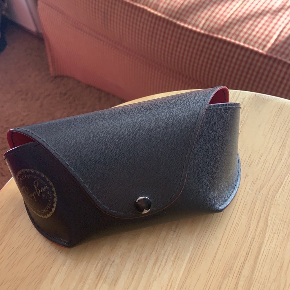 Sunglasses - Picture 3 of 3